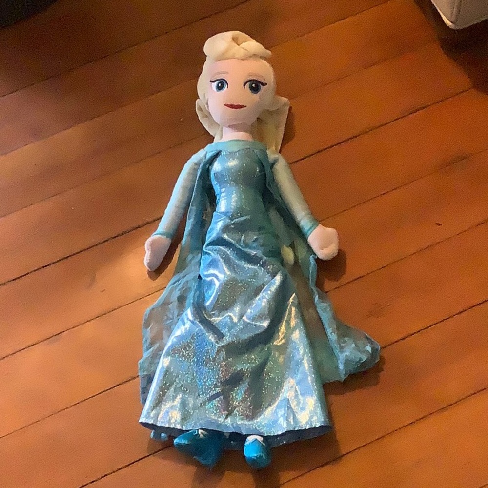 Elsa doll from Disney on Ice